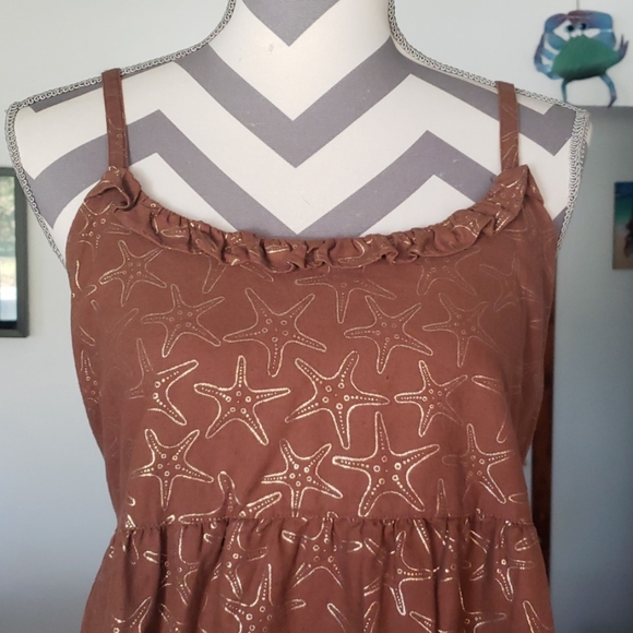 Vineyard Vines Dresses & Skirts - Vineyard Vines Brown Strapless Dress with Gold Starfish Print